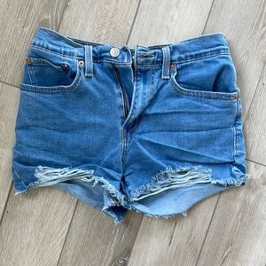 Levi high rise shorts. NWOT